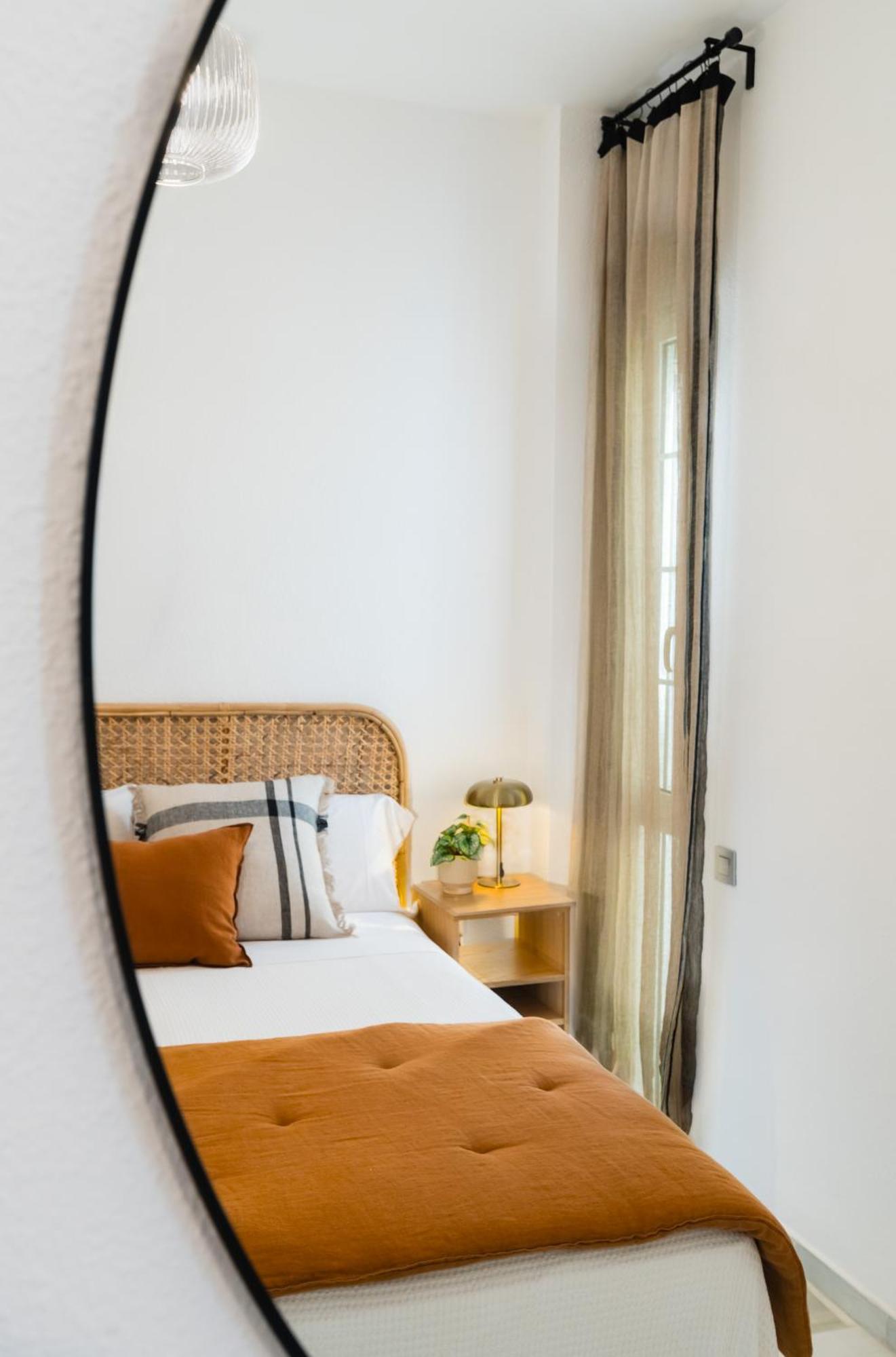 San Román. Disfrutar Un Sevillano Más Apartamento Sevilha